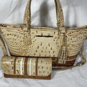 BRAHMIN 2 pc. MINI ASHER CHAMPAGNE KOUBBA GOLD STUD PURSE/BAG/WALLET/TASSEL SET